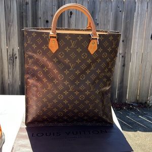 Louis Vuitton magazine bag